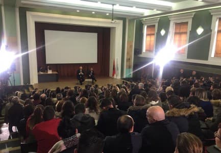 Takimi me studentët e UBT, reagon Rama: Askush nuk tradhtoi askënd