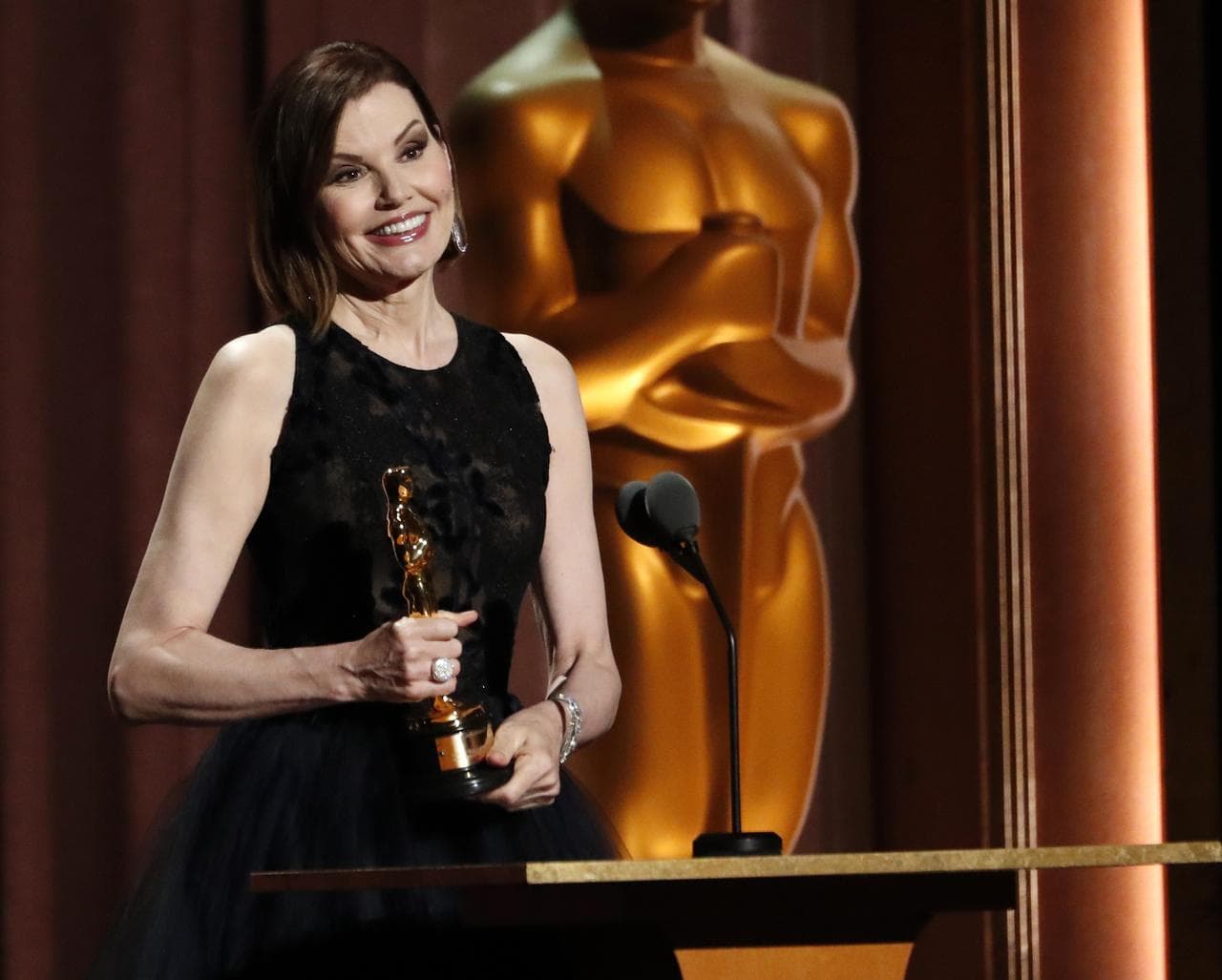 Geena Davis nderohet me “Oscar” për punën e saj kundër paragjykimit gjinor