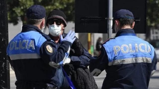 Gjobiten 254 qytetarë që nuk mbanin maskën, shoqërohen 5 të tjerë