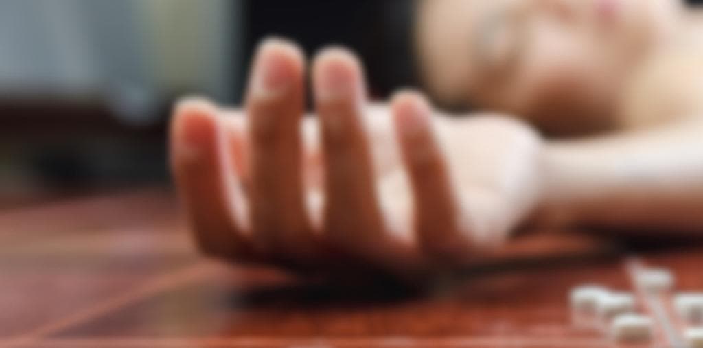 Tiranë, 13-vjeçarja pret damarët pas divorcit të prindërve