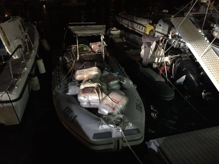 Greqi/ Kapet gomonia me 1 ton drogë, mes të arrestuarve një shqiptar