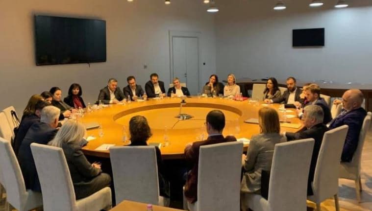 Meta dekreton 4 ministrat e rinj, por jo ministrin e Jashtëm (VIDEO)