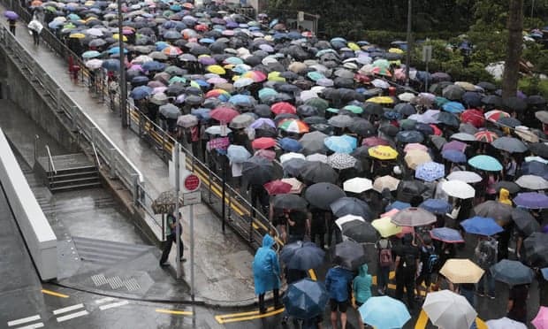 Protestuesit e Hong Kongut dalin sërish në rrugë pavarësisht ndalimit nga policia