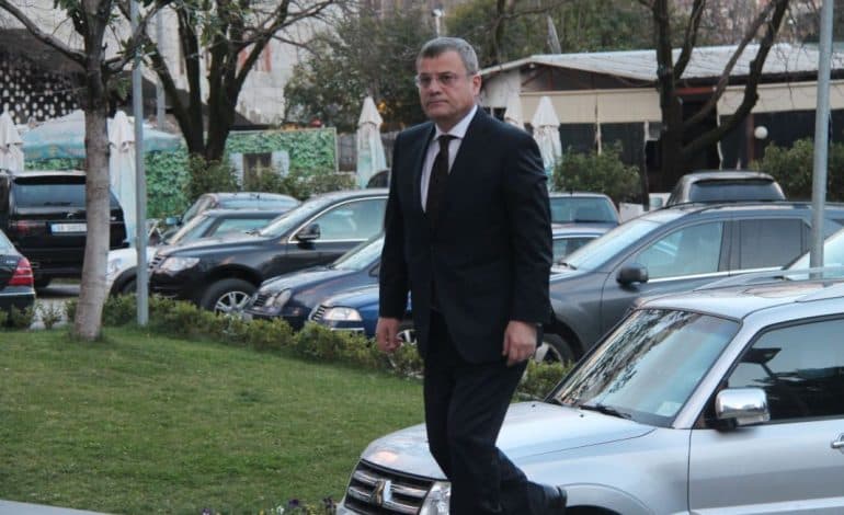 Debat në PD për kohëzgjatjen e mandatit të kryetarit (VIDEO)