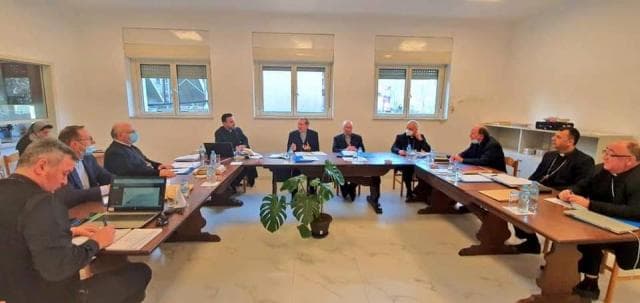 Arqipeshkvi i Shkodrës, imzot Angelo Masafra rizgjidhet në krye të KISH