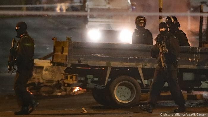 Irlanda e Veriut: Vrasja e gazetares, dhunë terroriste (VIDEO)