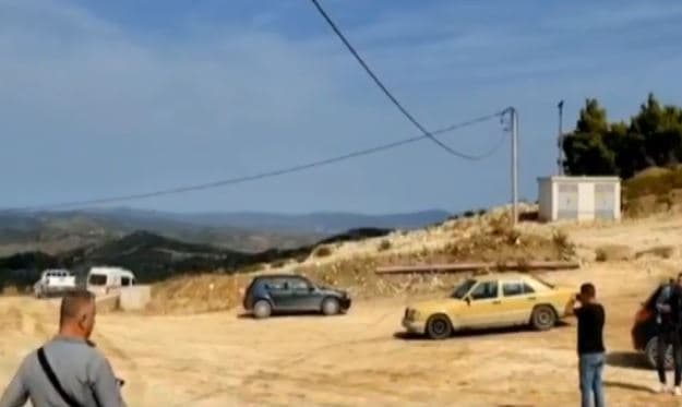 Rrëshqasin gurët në Kaninë, plagoset një person
