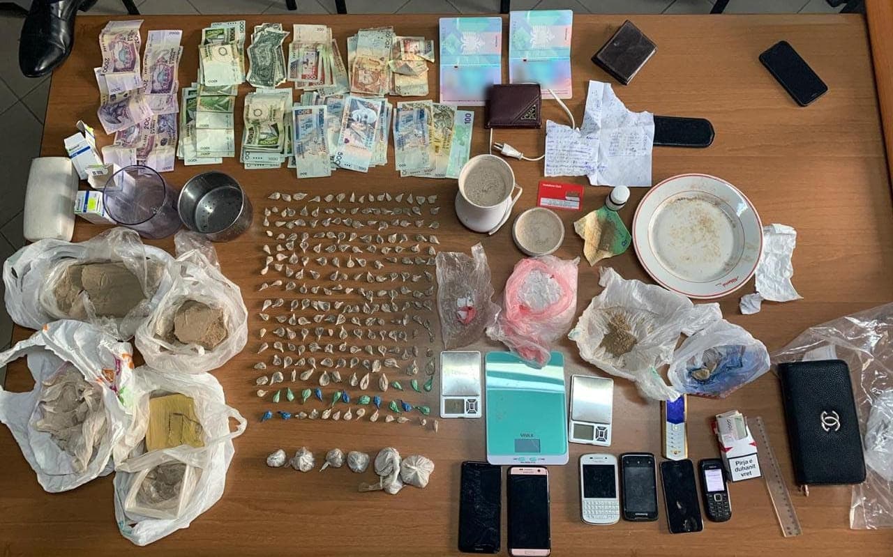 “Laboratori” /Shkatërrohet grupi i trafikantëve të drogës, në pranga "Loli i Verës" dhe "Pipo"