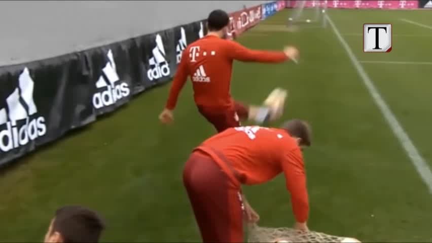 Lewandowski konfirmon largimin nga Bajerni (VIDEO)