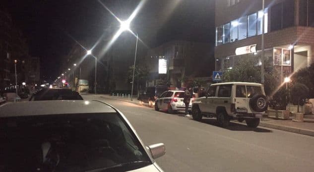 Grabitje me armë në Lezhë, shoqërohen 8 persona