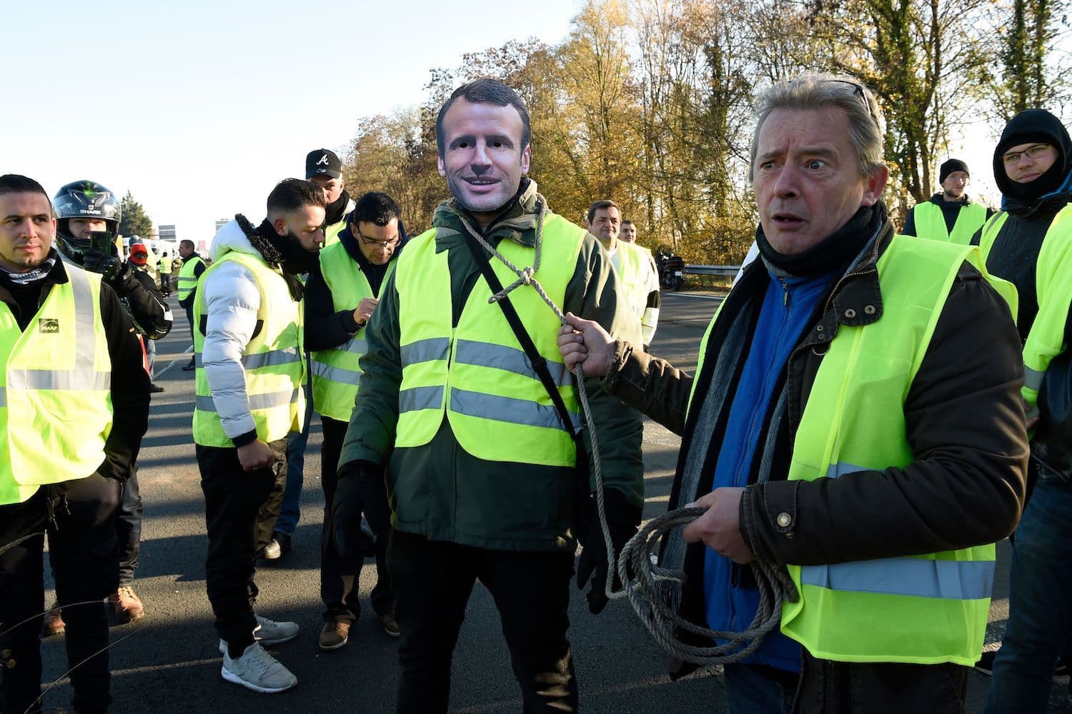 "Të mjerët" kundër Macron-it