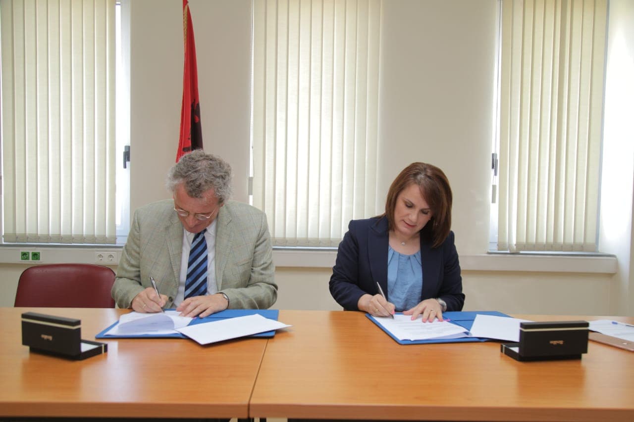 OSBE dhe Prokuroria e Krimeve të Rënda nënshkruajnë memorandum bashkëpunimi