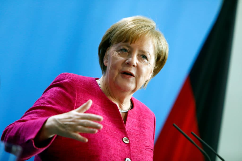 Merkel: Mbështesim pranimin e Shqipërisë në BE