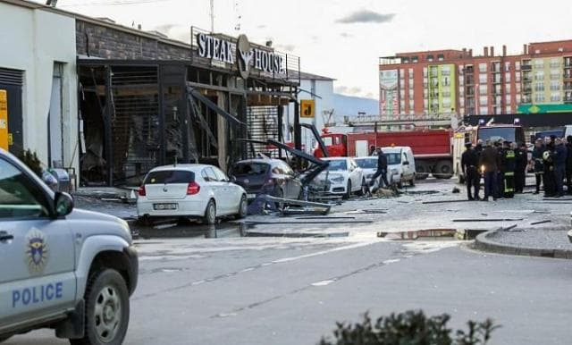 Shpërthimi në Ferizaj/ 15 persona po trajtohen në QKUK