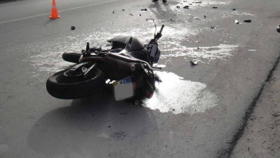 Përplasen dy motoçikletat në Divjakë, vdes njëri nga drejtuesit