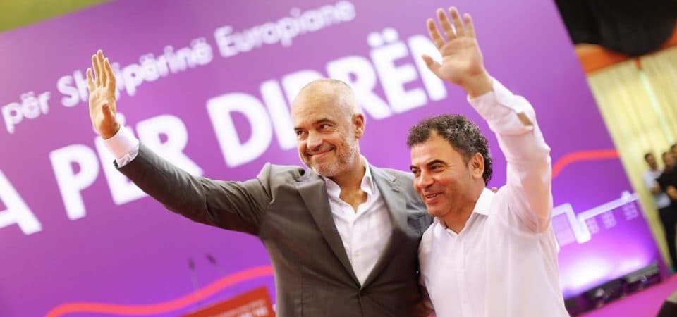 Rama i refuzon Bashkisë së Dibrës titullin “Qytetar Nderi”