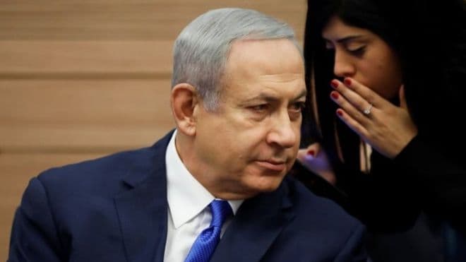 Izrael, Netanjahu i mbijetoi kërcënimeve për rrëzimin e qeverisë