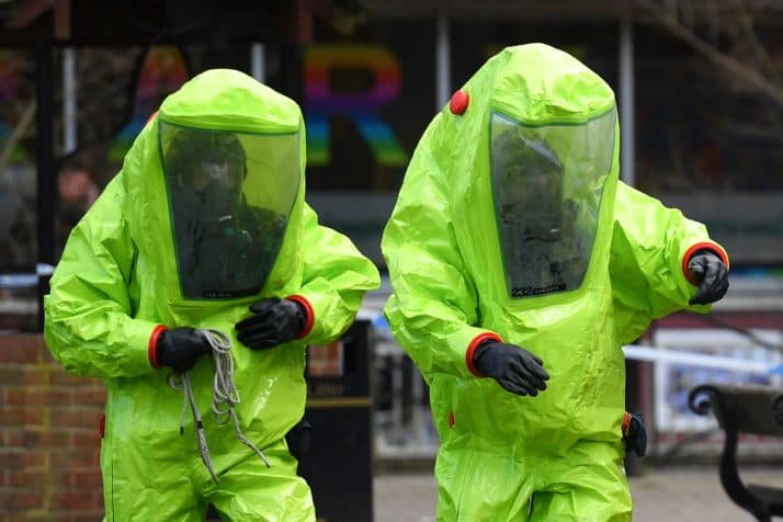Rikthimi i agjentit Novichok/ Britania nis hetimet për vrasje pas vdekjes së 44-vjeçares që u gjet e helmuar (VIDEO)