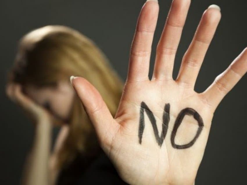 Miratohet rezoluta kundër dhunës seksuale ndaj vajzave në Shqipëri/ Çdo ditë mbi 10 veta viktima të dhunës