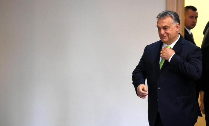Orban vë nën kontroll televizionin kritik pas blerjes nga miku i tij i afërt