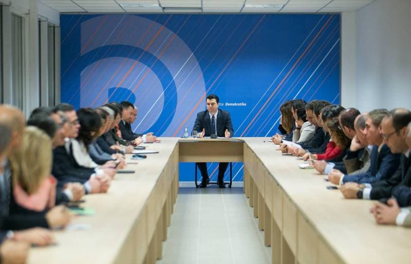 Basha mbledh kryesinë e PD, në fokus protesta e 16 marsit