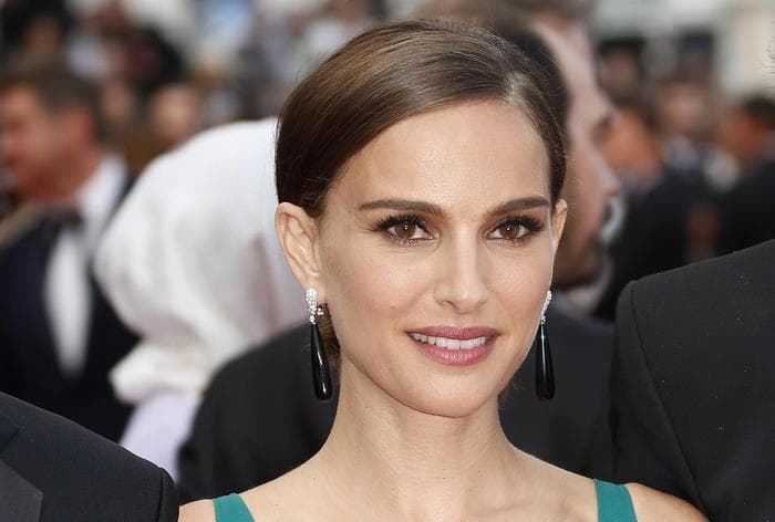 Natalie Portman refuzon Nobelin hebraik