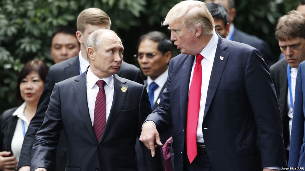 Putin i gatshëm për t’u takuar me Trump, edhe pse SHBA dëboi diplomatët rusë