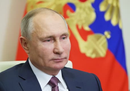 Putin merr vendimin, do të vaksinohet me Spuntik V