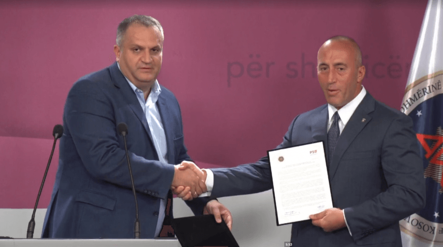 AAK-ja e PSD-ja zyrtarizojnë marrëveshjen për koalicion parazgjedhor në Kosovë (VIDEO)