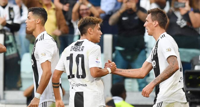 Juventus mposht Napolin, shkëlqejnë Ronaldo dhe Mandzukic (VIDEO)