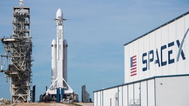 SpaceX e Elon Musk, regjistrohet pasagjeri i parë që do të udhëtojë në Hënë (VIDEO)