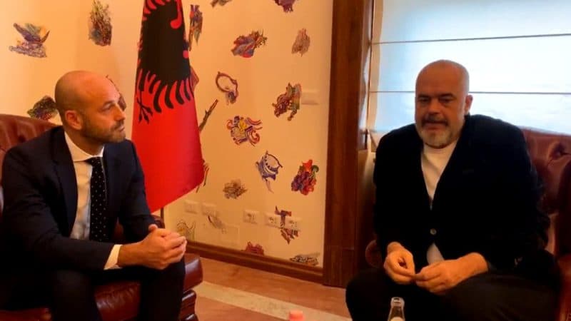 Rama takon përfaqësuesit e Bankës së KiE-së, akordojnë 500 mijë euro për Shqipërinë