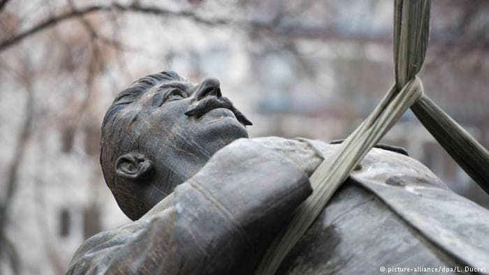 Qeveria ruse ndalon shfaqjen e komedisë britanike mbi Stalinin