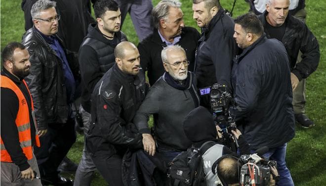 Disiplina greke e futbollit me dorë të hekurt ndaj PAOK dhe presidentit Savvidis