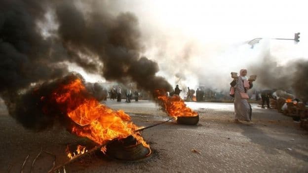 Kriza e Sudanit/ 13 persona të vrarë në protestën pro-demokratike