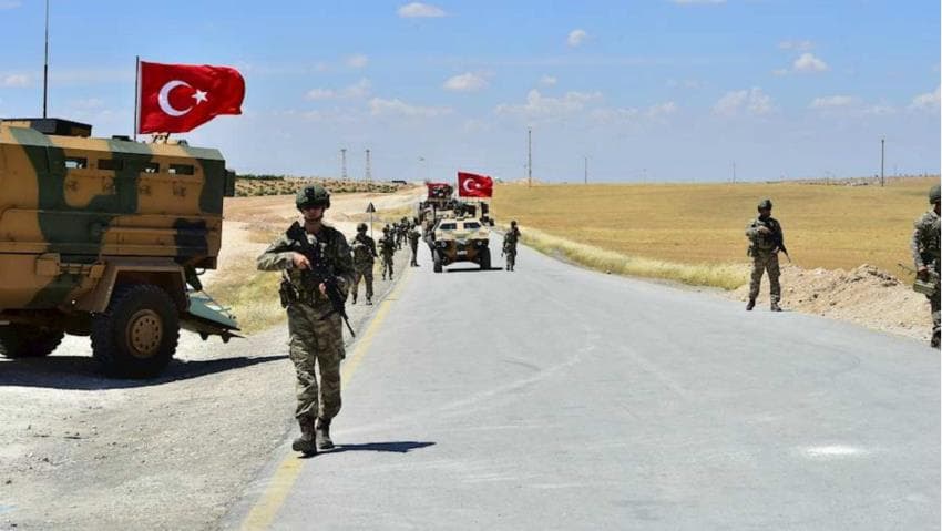 Sulmet ajrore turke vrasin 26 militantë në juglindje të vendit në kufi me Irakun