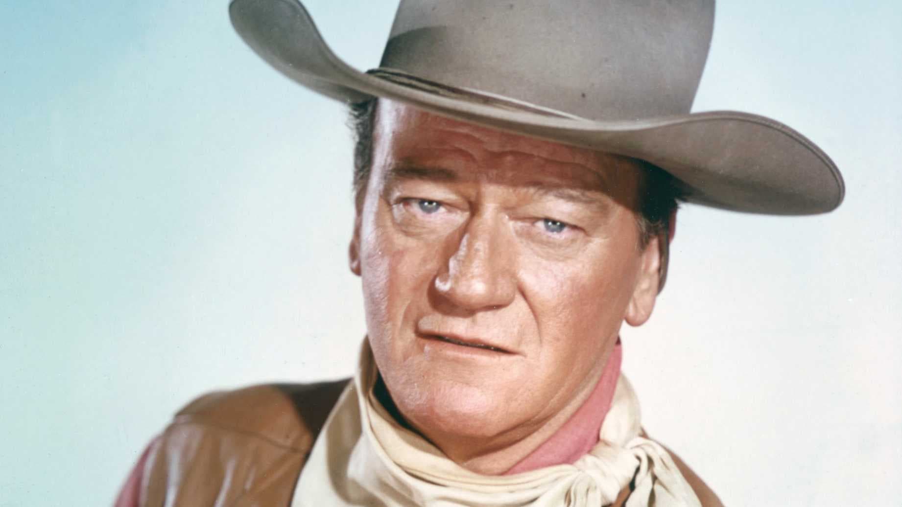 John Wayne, rishfaqet intervista e vitit 1971, aeroportit kërkohet t’i hiqet emri i aktorit (VIDEO)