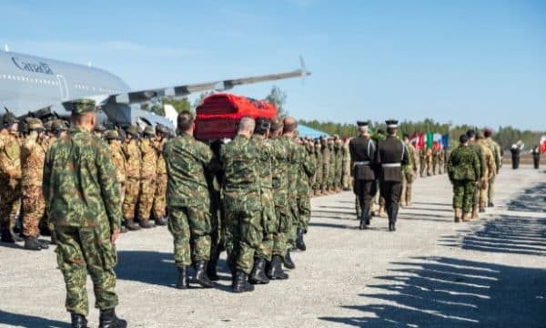Ushtarakja Zarife Hasanaj shpallet Dëshmore e Atdheut, trupi i saj mbërrin në Shqipëri
